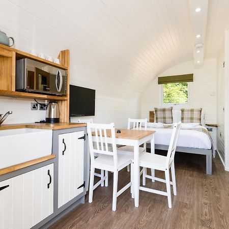 Weedingshall Lodges 폴커크 외부 사진